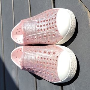 Native Jefferson Milk Pink Glitter C8